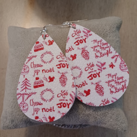 White Red Leather Teardrop Holiday Phrase Word Dangle Drop Earring - Picture 4 of 5